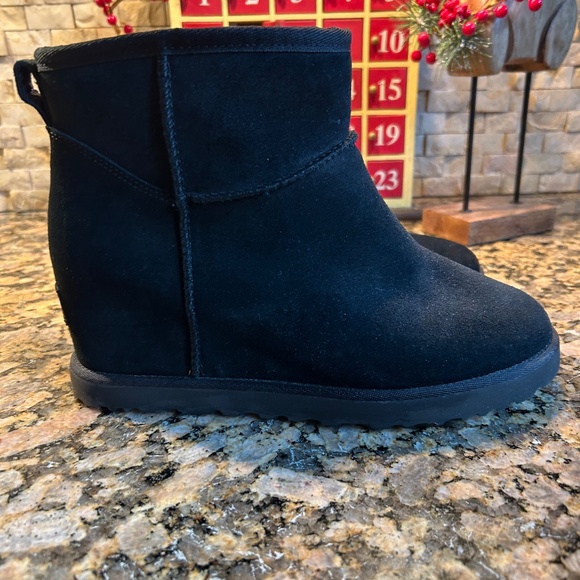 Ugg wedge boots - Picture 5 of 11